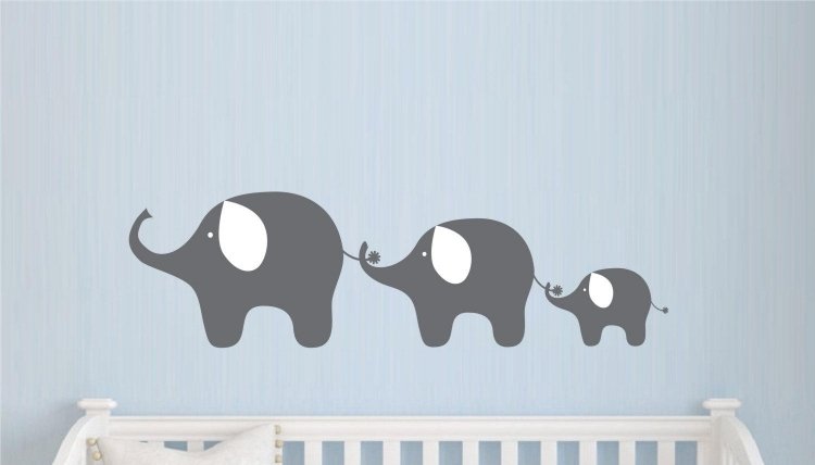 Tatuagens de parede para o quarto do bebê -elefanten-cinza-parede-azul claro-cama de bebê-branco