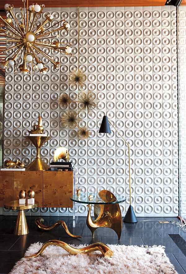 artigos de decoração em latão, mesas luzes Jonathan Adler