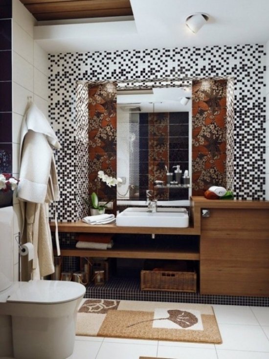 Lavatório nos tapetes do banheiro criam um ambiente aconchegante