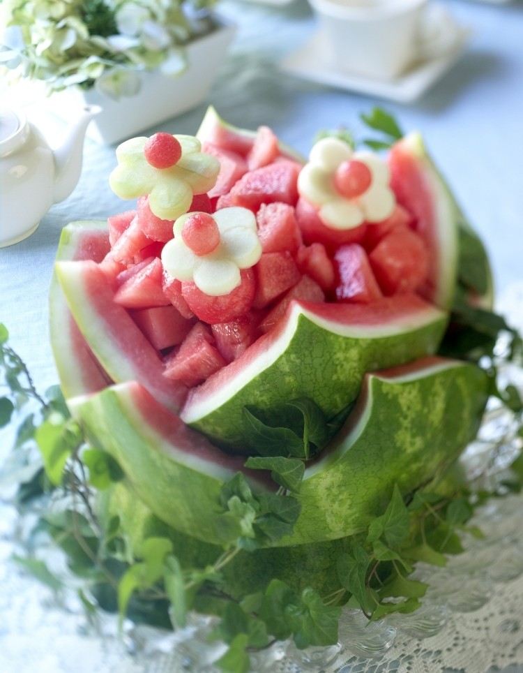 watermelon-carving-decorating-ideas-flower-