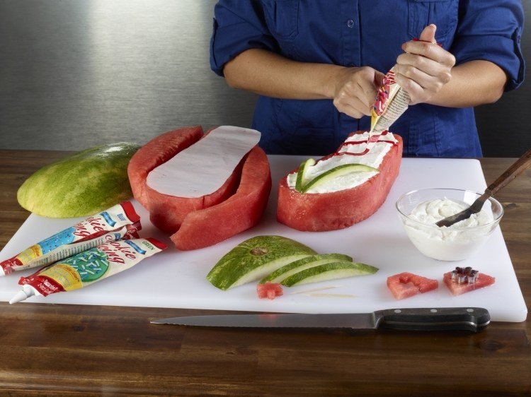 watermelon-decorating-ideas-flip-flops-instruções