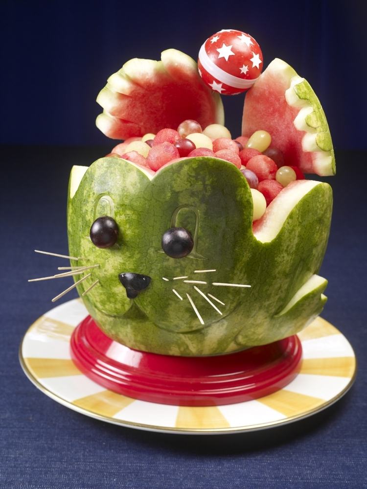 Watermelon-decorating-ideas-child-birthday-seal
