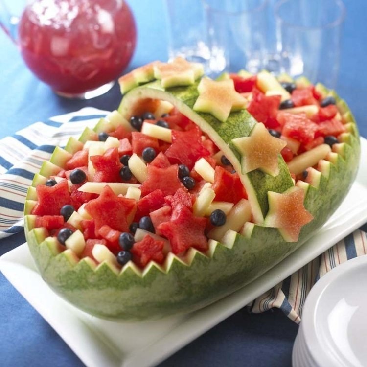 watermelon-decorate-basket-stars-biscuit cutter-blueberries