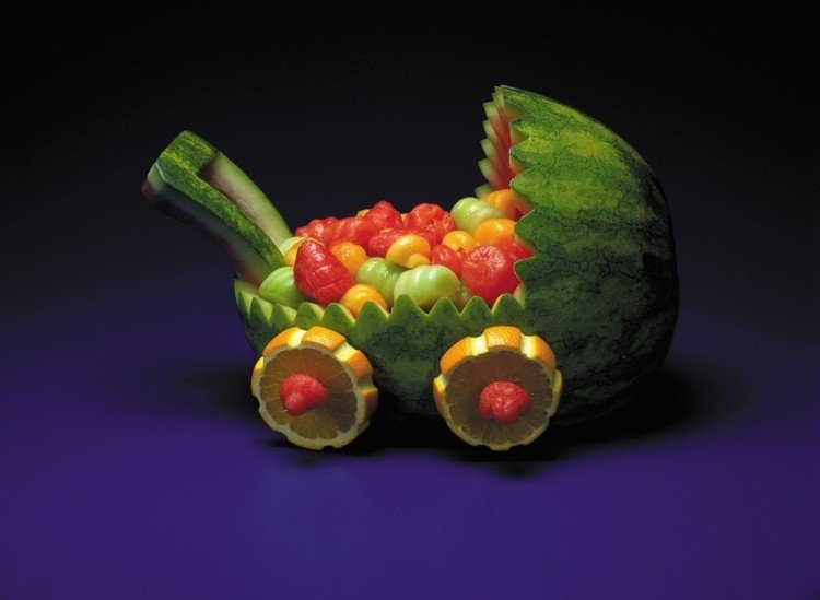 watermelon-decorating-ideas-stroller-example-fruit-carving