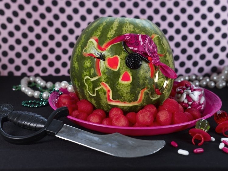 watermelon-decorating-ideas-kids-birthday-pirate-lema