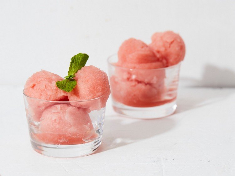 Faça você mesmo sorvete de frutas frescas e sorvete de melancia