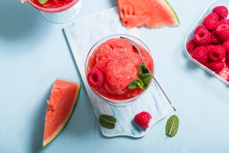 Faça você mesmo sorvete de frutas com receita de sorvete de melancia