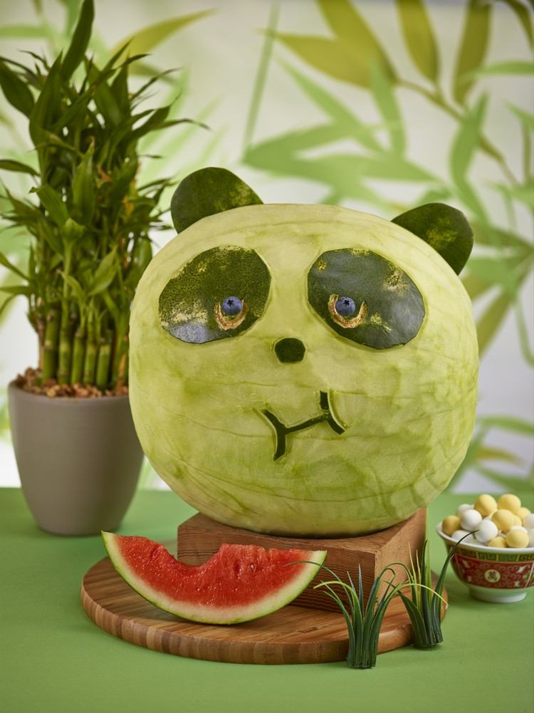 melancia-escultura-fome-panda-faça-você-mesmo-criativo-decoração de mesa
