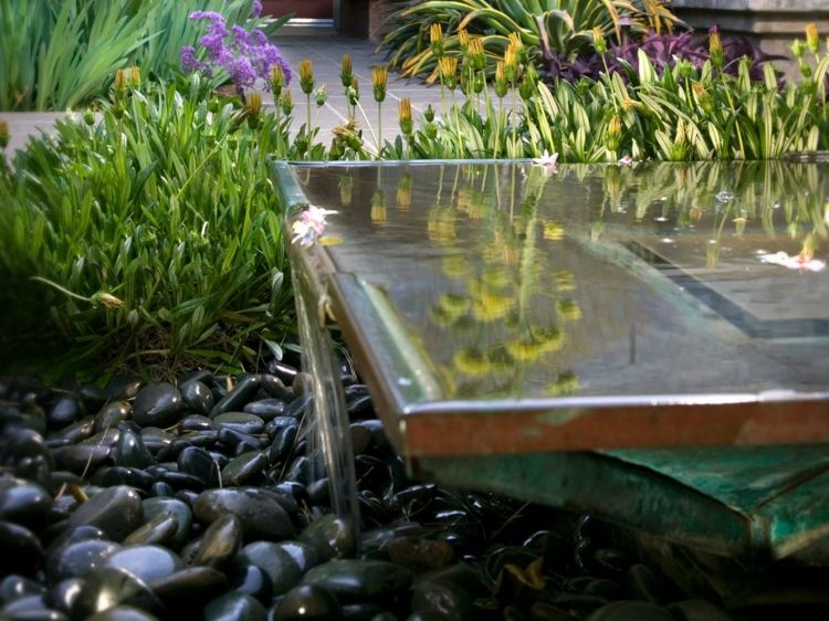 Recursos de água - pia de jardim - idéias de design de metal