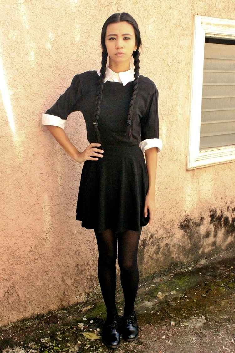 quarta-feira-addams-simples-fantasia-halloween