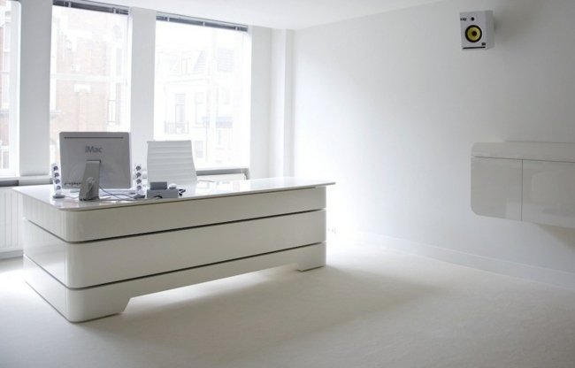 móveis holandeses mesa branca minimalista