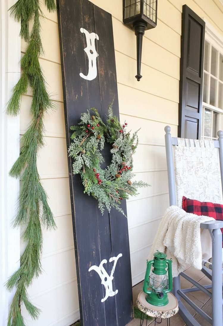 natal-decoração-varanda-inverno-placa-design-natal-grinalda-abeto verde-cadeira de balanço