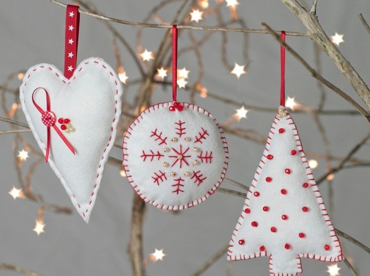 consertar decoração de natal você mesmo costurando bola de coração vermelho branco ideia de árvore de natal