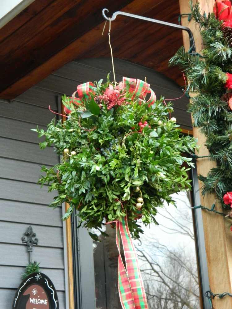 natal-decorações-faça-você-fora-beijando-bola-varanda-terraço-jardim