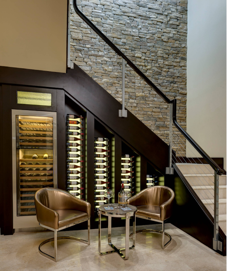 wine-cellar-building-modern-design-escadas-wine-racks-lighting