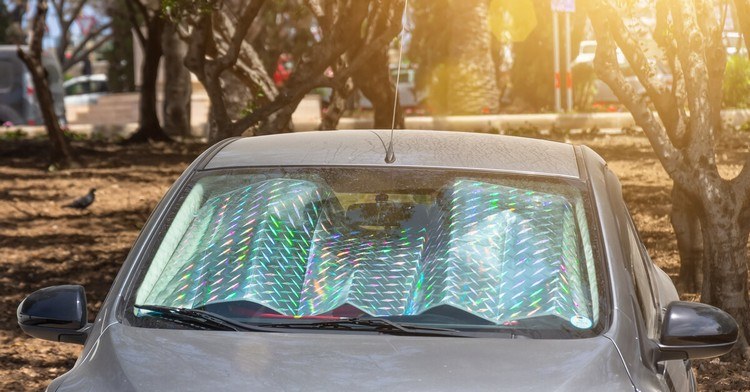 Use proteção solar e proteja o carro do calor no verão