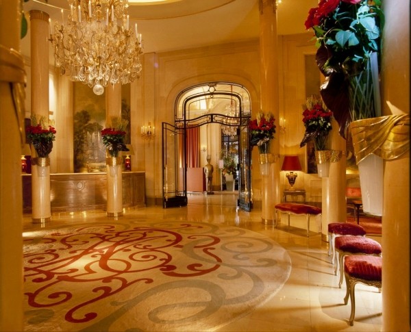 Boutique Hotel Design Plaza Athenee-Paris