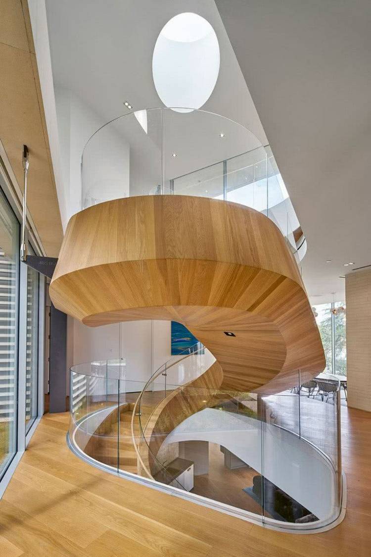 escada de madeira de design moderno escada em espiral de vidro larga