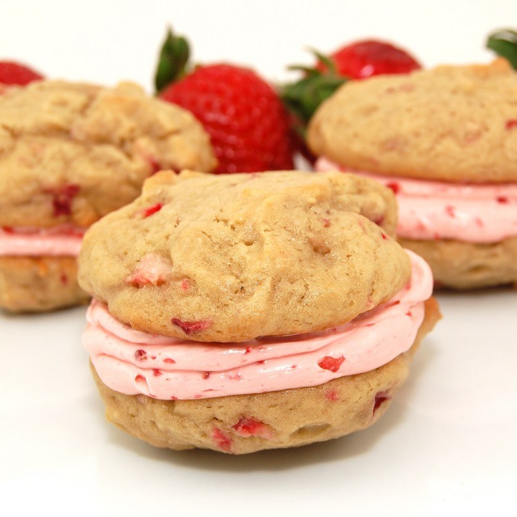 gritos-faça-você-mesmo-morangos-deliciosa-sobremesa de verão