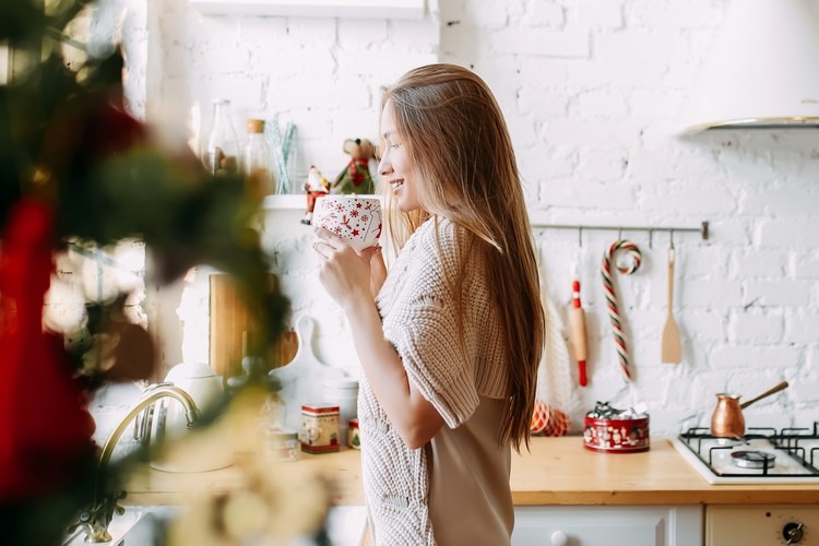 com que frequência lavar o cabelo dicas de cuidados para o cabelo no inverno