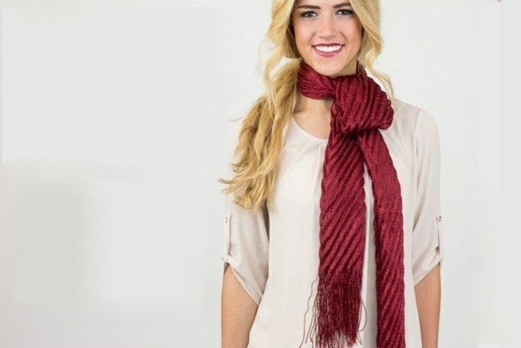 Ótima ideia para amarrar um lenço de inverno com meio laço