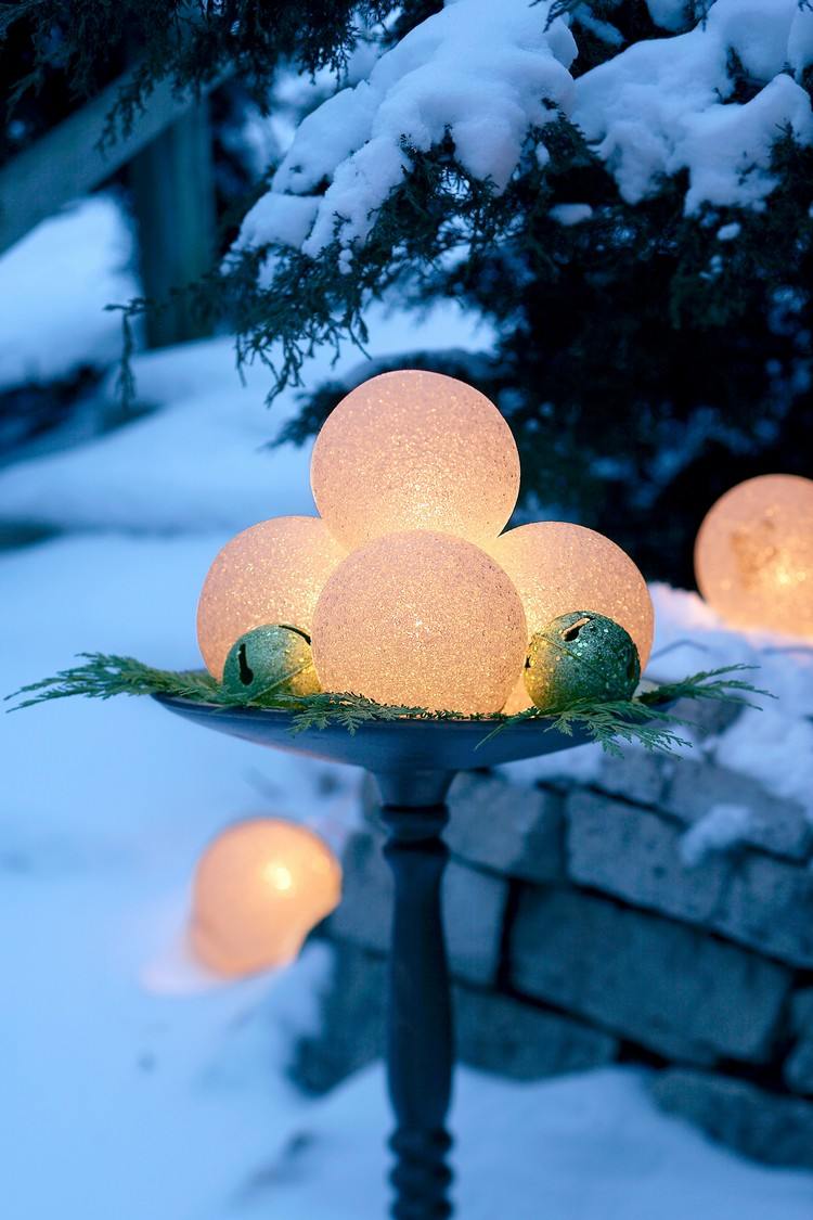 Decoração em janeiro para lâmpadas LED de jardim com efeito de geada e sinos