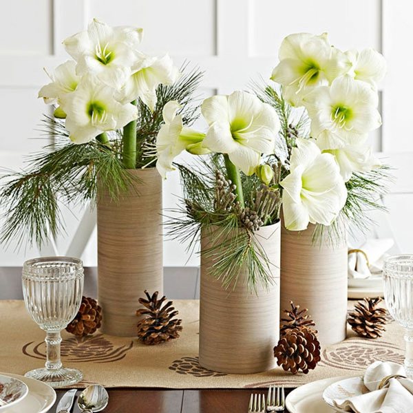 decoração de mesa de vaso de flores original cones arranjos de temporada de Advento