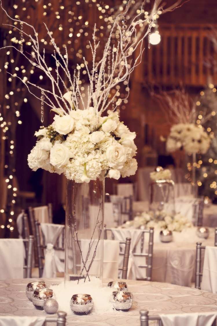 mesa-de-inverno-decoração-ideias-natal-advento-branco-lanternas-efeito-congelado-vaso-vidro-toalha de mesa