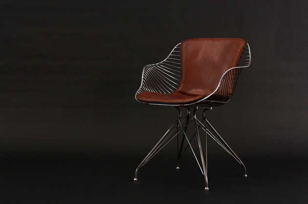 Cadeira com estofamento de couro feito por mão-overgaard-dyrman