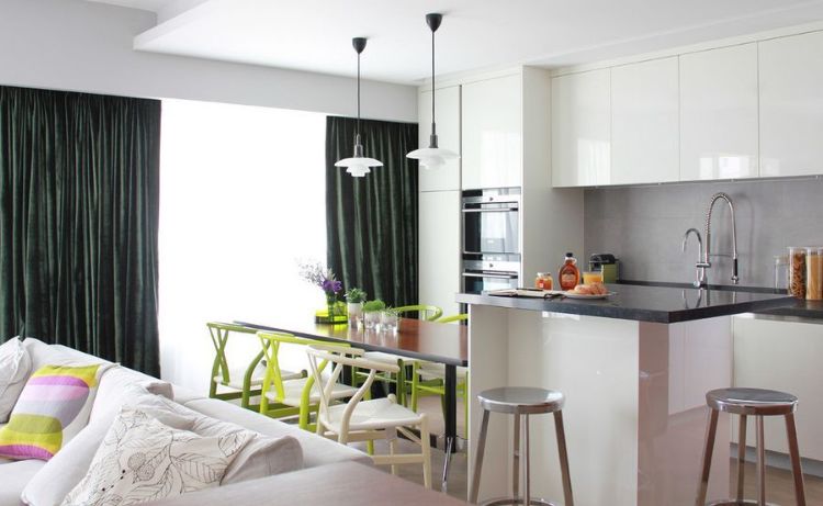 paleta de cores brilhantes verde branco sofá banquinho de metal cozinha moderna design de móveis torneira de bancada de cozinha elegante