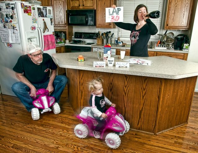 corridas cozinha alice mãe carro filhos