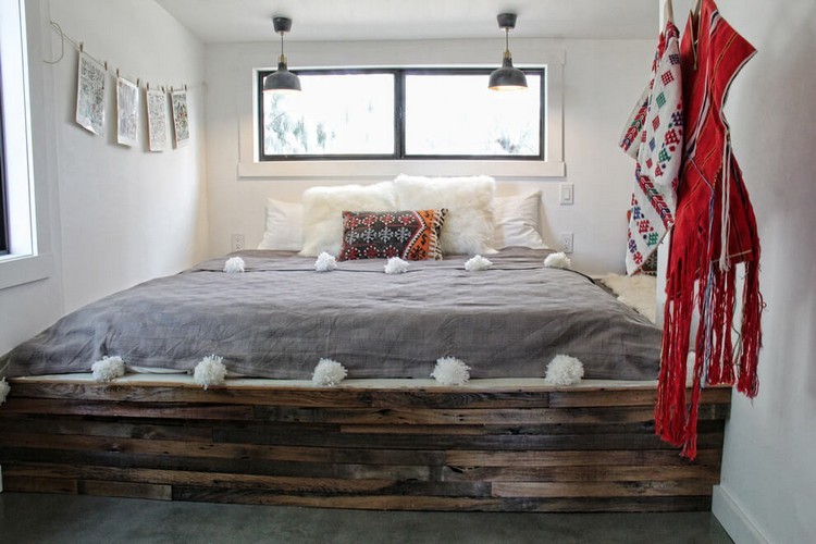 vivendo-estilo boêmio-quarto-cama-plataforma de madeira