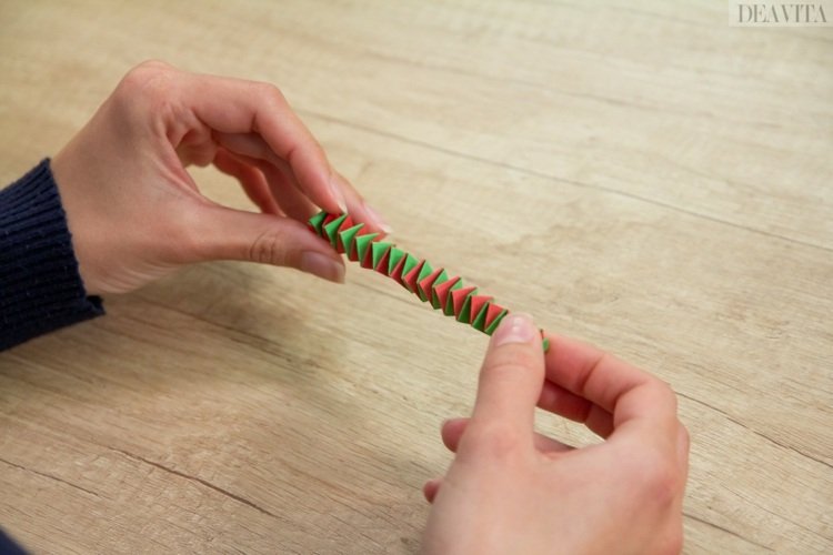 tiras de papel quilling dobram guirlanda de funileiro de papel natal