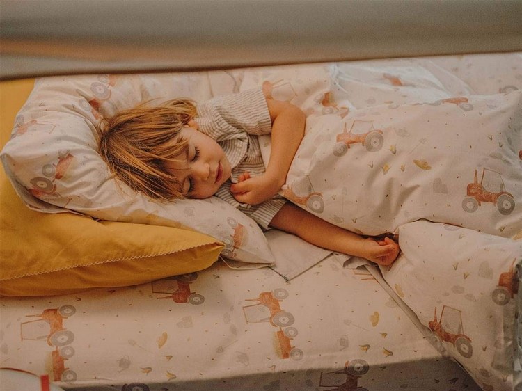 Roupa de cama infantil Zara Home com motivos de trator