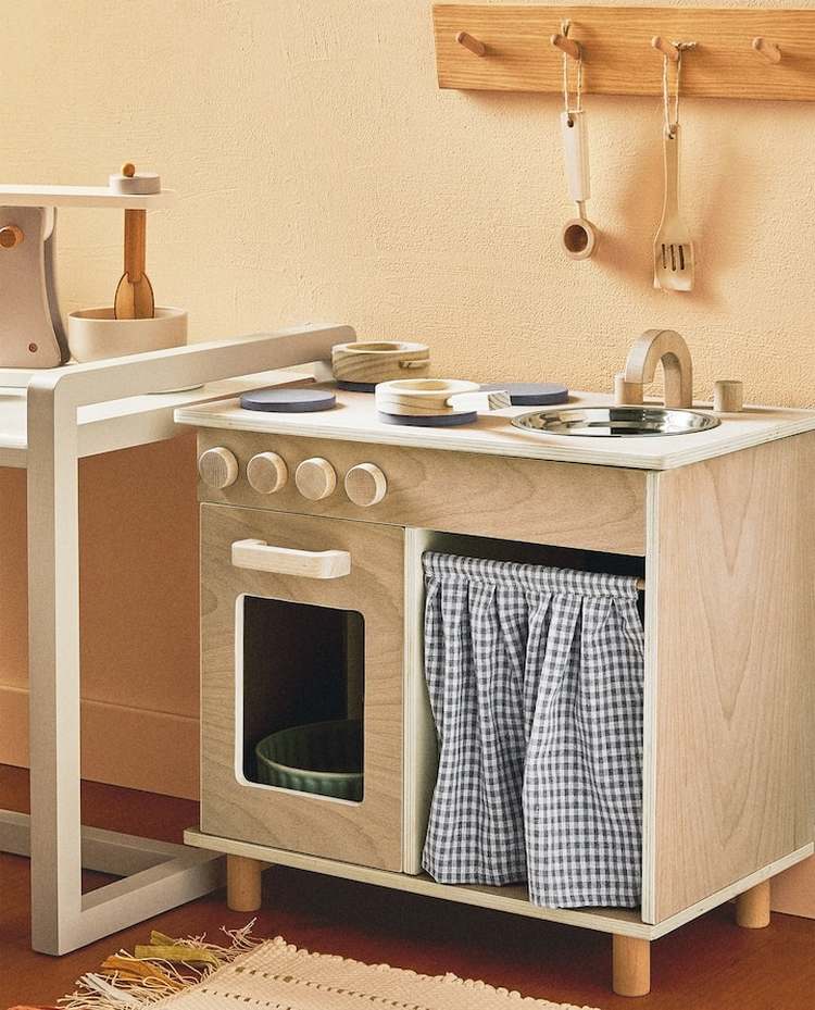 Cozinha lúdica de madeira para crianças da Zara Home