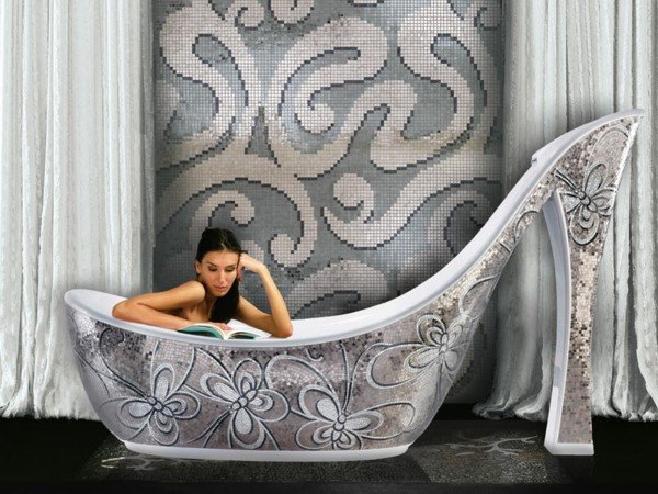 luxo-mosaico-azulejos-Sicis-sapatos de banho
