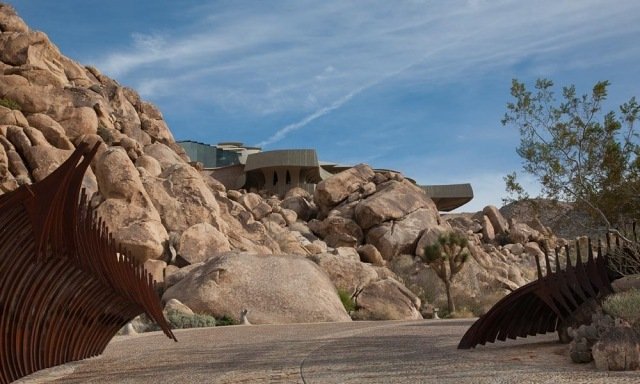 casa-no-deserto-arquitetura moderna à prova de futuro