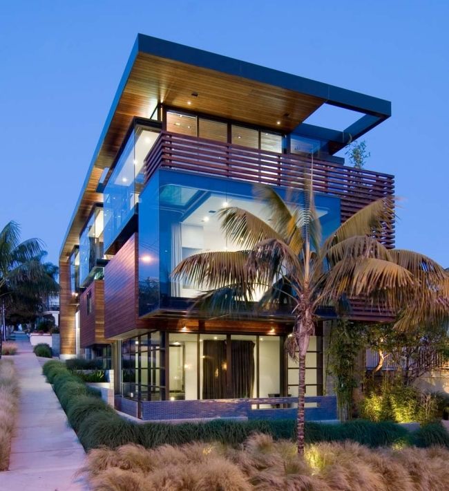 Casa de madeira moderna Studio9one2 USA-palmeiras jardim de bambu vertical