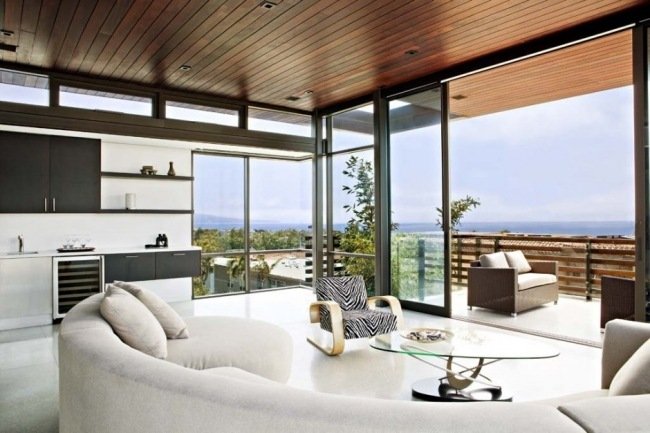 Sala de estar com vista panorâmica do oceano - varanda térrea - área de estar ao ar livre