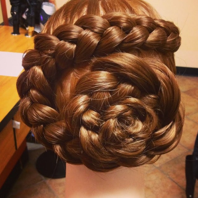 Cabeleireiro-penteado-tranças-trança-consertar