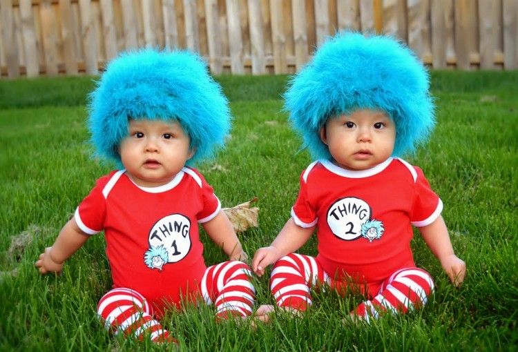 Fantasias gêmeas carnaval-bebê-ideia-engraçada
